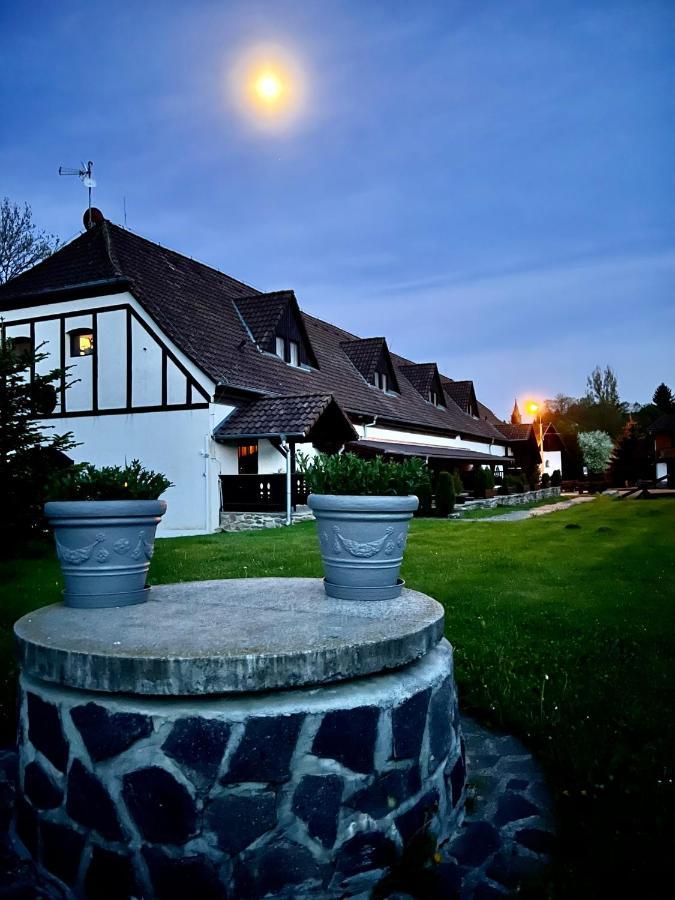 Hotel Jiricna Susice Exterior photo